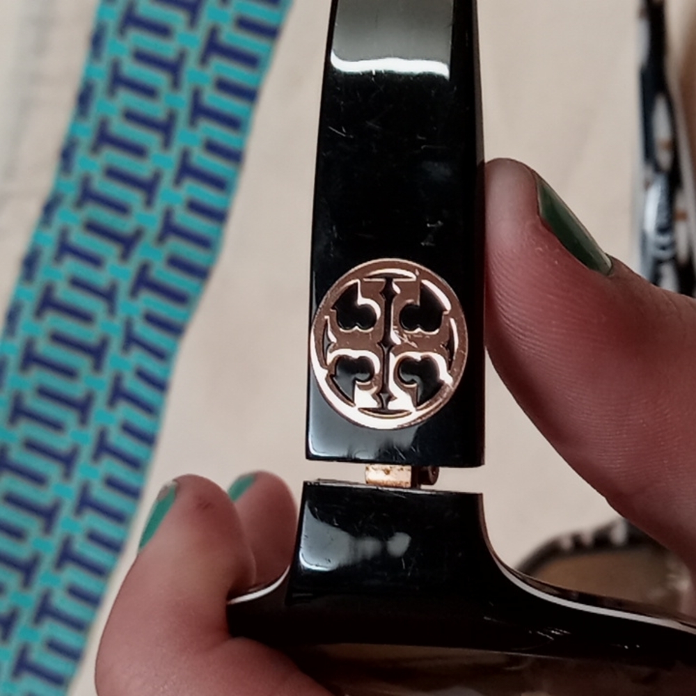 🍊 Tory Burch Black & Rose-Gold Polarized Sunglasses Pre-owned - Picture 5 of 16